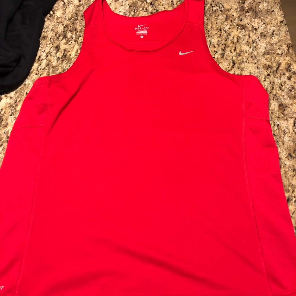 Nike tank